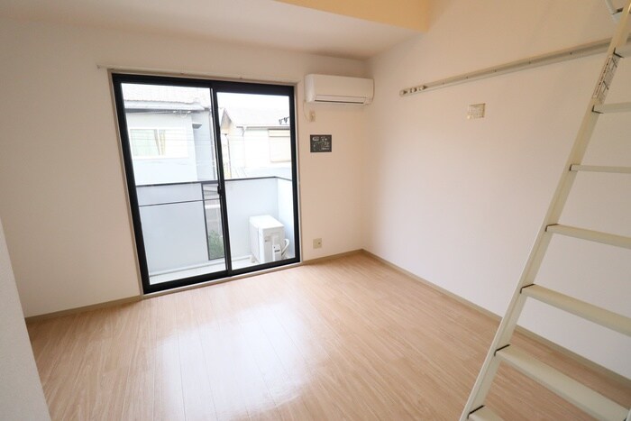 物件内観写真8　(居室)