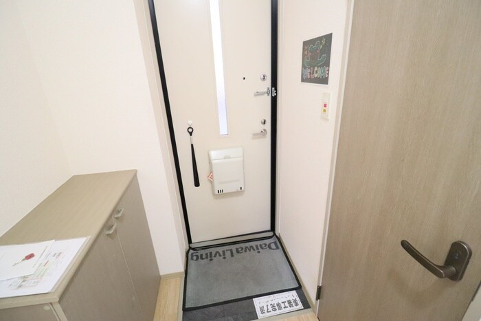 物件内観写真14　(玄関)