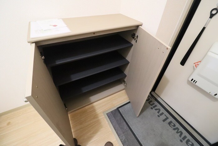 物件内観写真15　(靴箱)