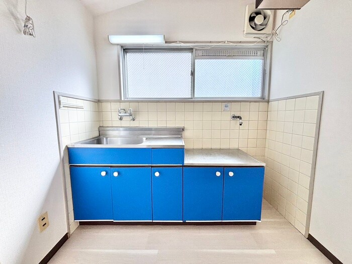 三国ヶ丘駅前ビルのキッチン