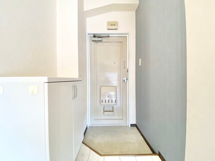 物件内観写真15　(玄関)