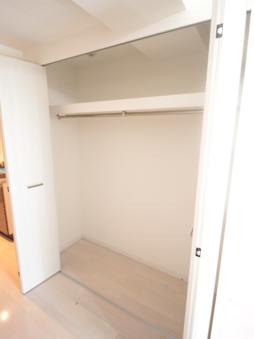 物件内観写真16　(収納)
