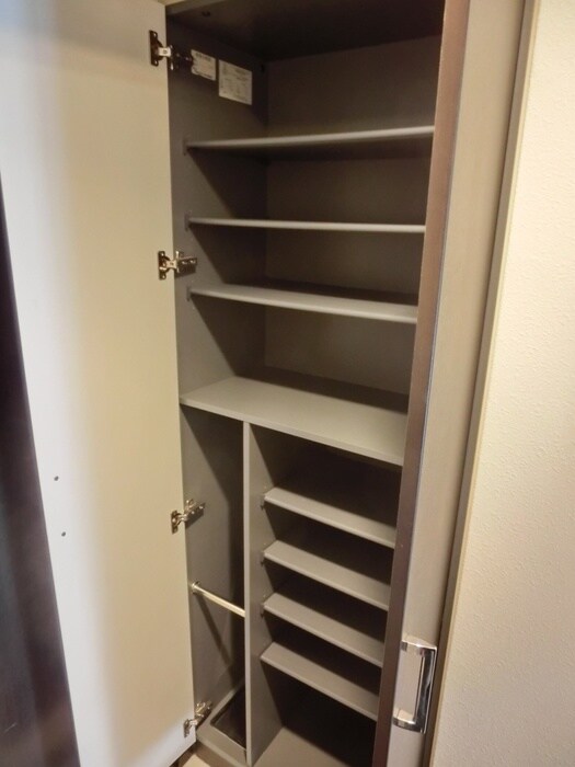 物件内観写真14　(靴箱)