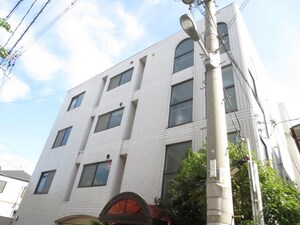 アパ－トメント松虫外観写真