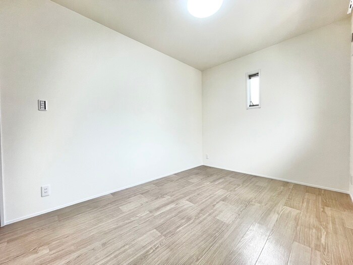 物件内観写真10　(居室)