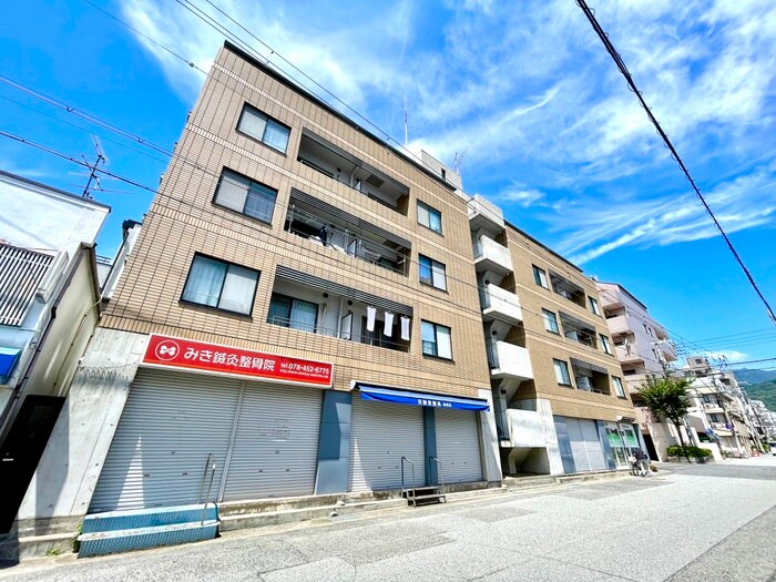 物件外観写真2　(外観写真)