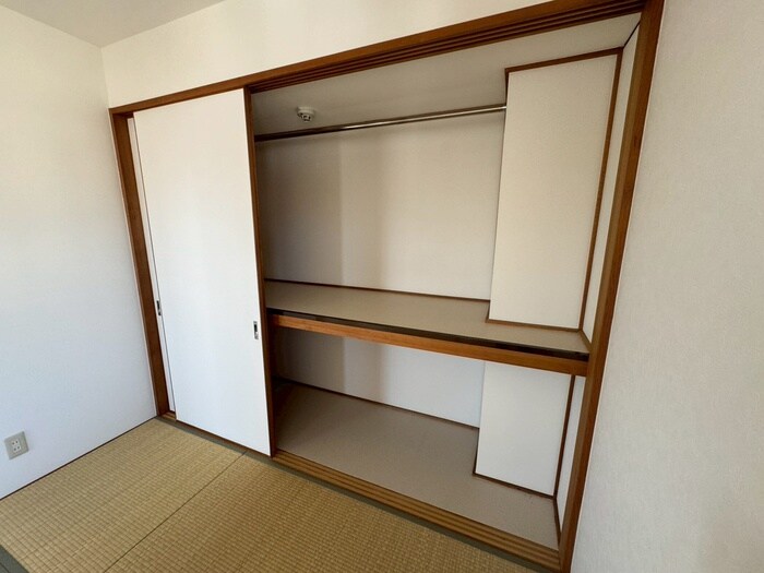 物件内観写真13　(収納)