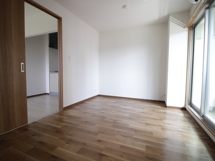 物件内観写真10　(居室)