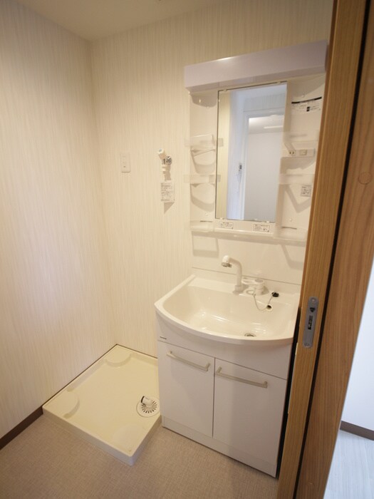 物件内観写真12　(洗面)