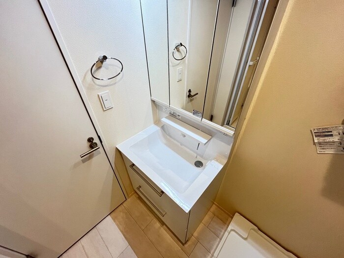 物件内観写真10　(洗面)