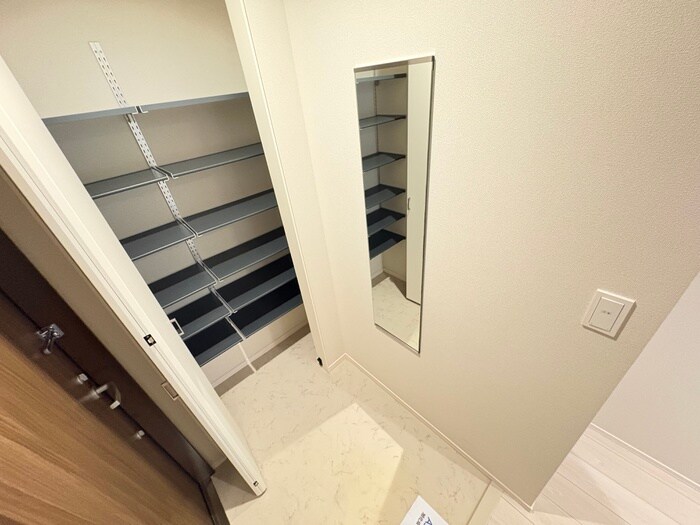 物件内観写真19　(靴箱)