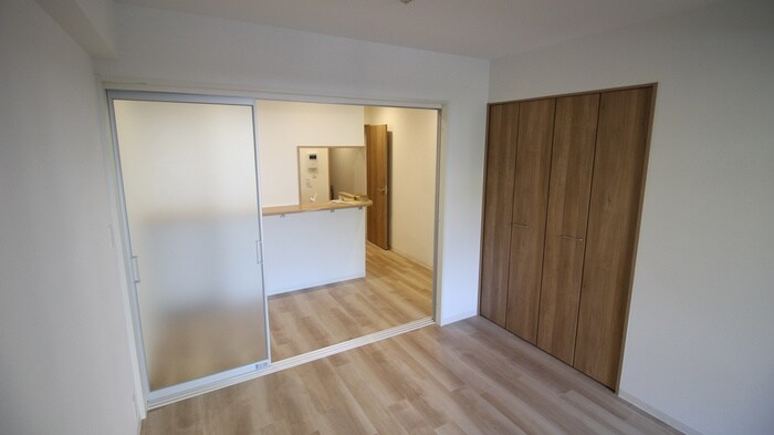 物件内観写真6　(居室)