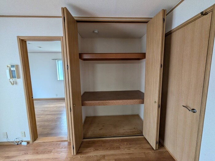 物件内観写真19　(収納)