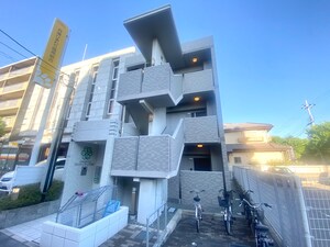 ロンジェヴィテ西宮外観写真