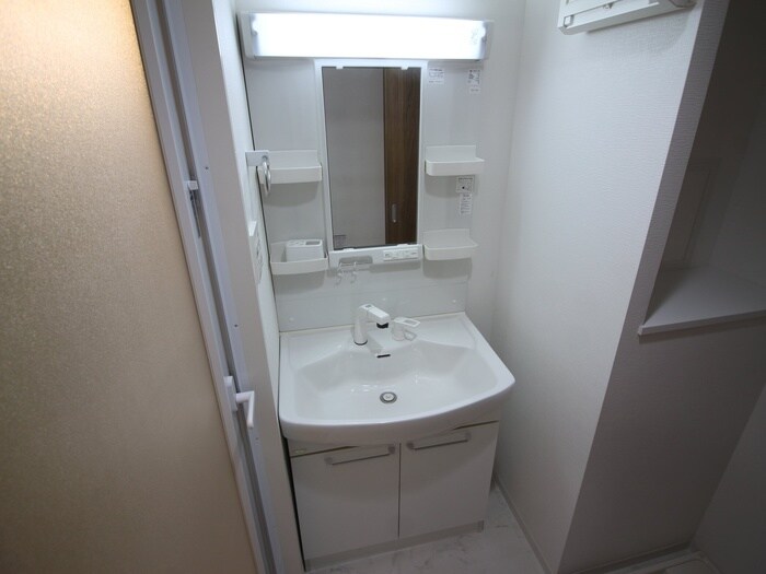 物件内観写真11　(洗面)