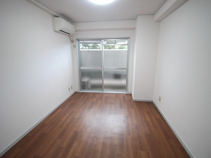 物件内観写真14　(居室)