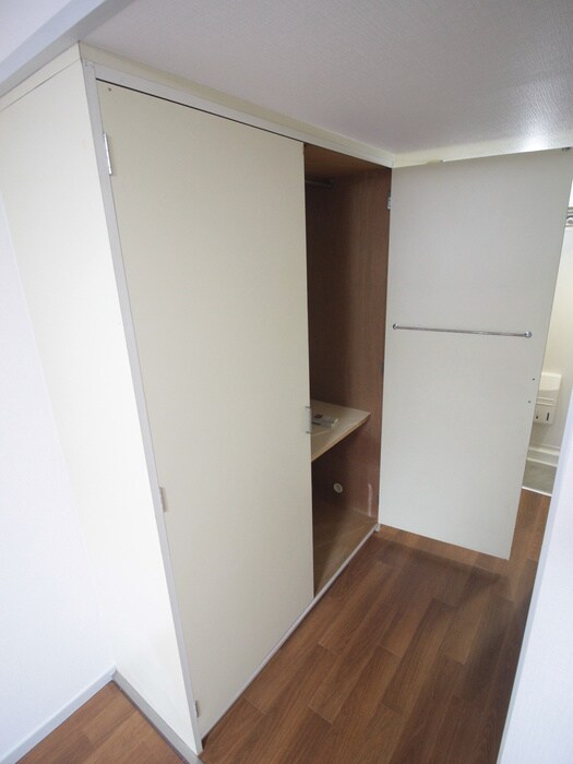 物件内観写真16　(収納)