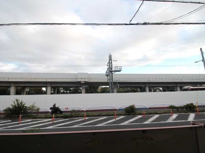 物件内観写真22　(室内からの展望)