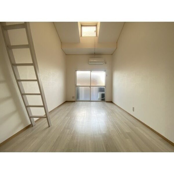 物件内観写真5　(居室)