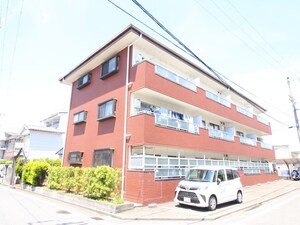 メゾンプレザ－ント松ヶ丘外観写真