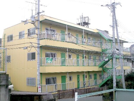 西宝生瀬マンション外観写真
