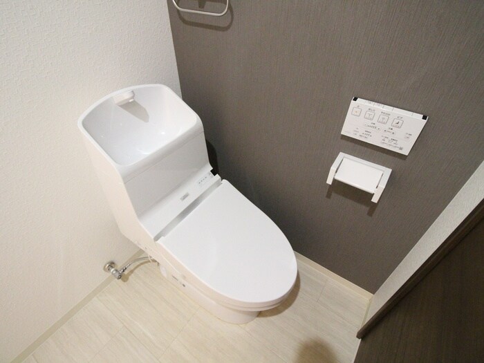 物件内観写真10　(トイレ)