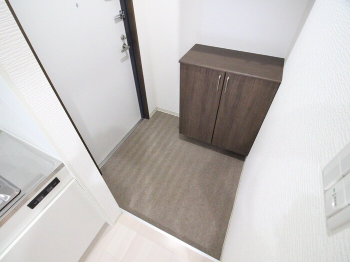 物件内観写真13　(玄関)