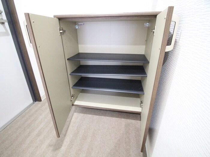 物件内観写真15　(靴箱)