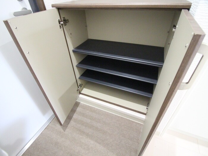 物件内観写真15　(靴箱)