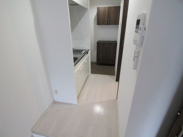 物件内観写真16　(廊下)