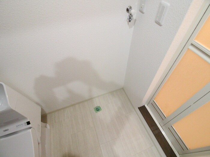 物件内観写真17　(洗濯機置場)