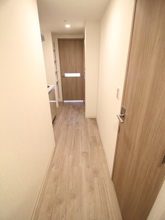 物件内観写真12　(廊下)