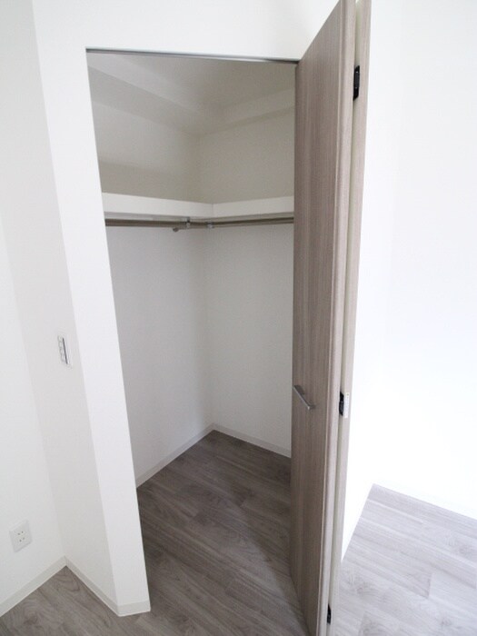 物件内観写真15　(収納)