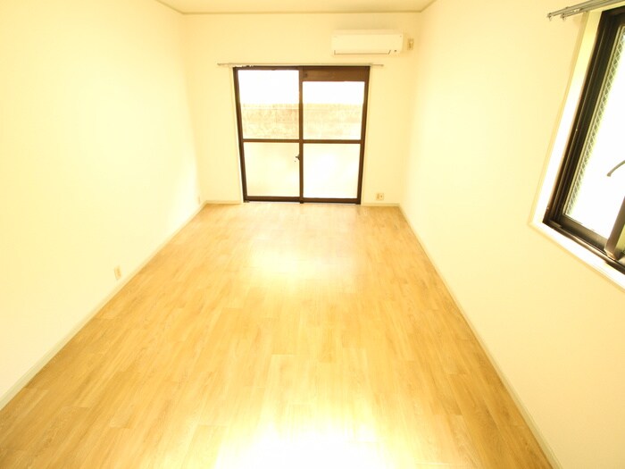 物件内観写真21　(居室)