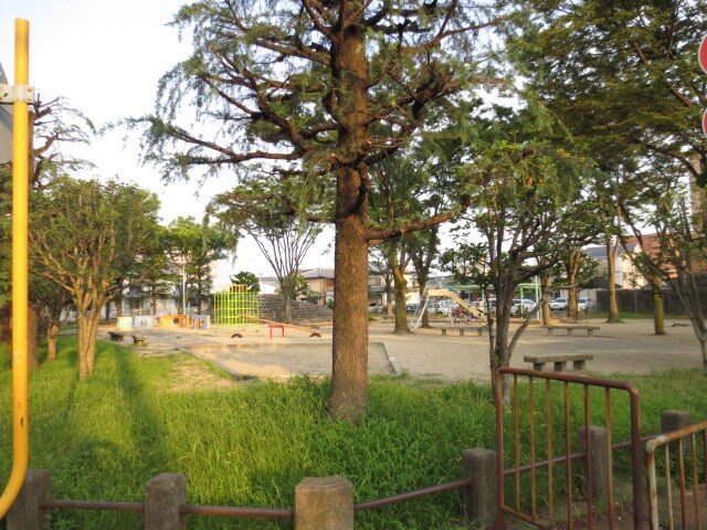 物件外観写真3　(周辺環境)