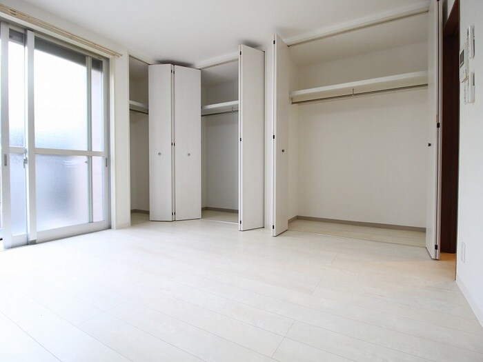 物件内観写真10　(居室)