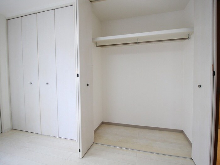 物件内観写真11　(収納)