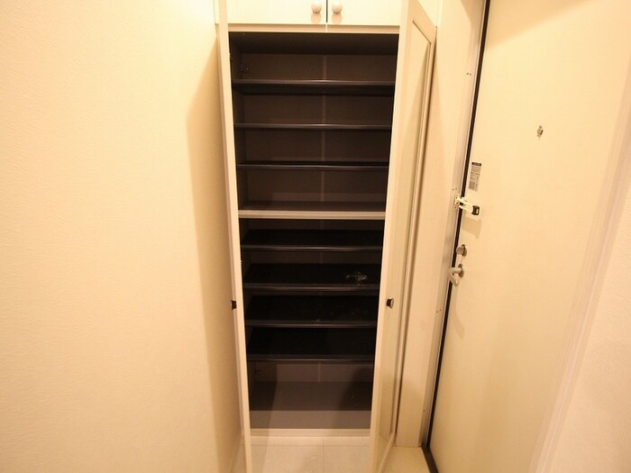 物件内観写真19　(靴箱)