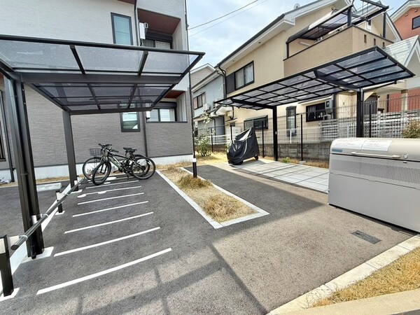 駐輪場