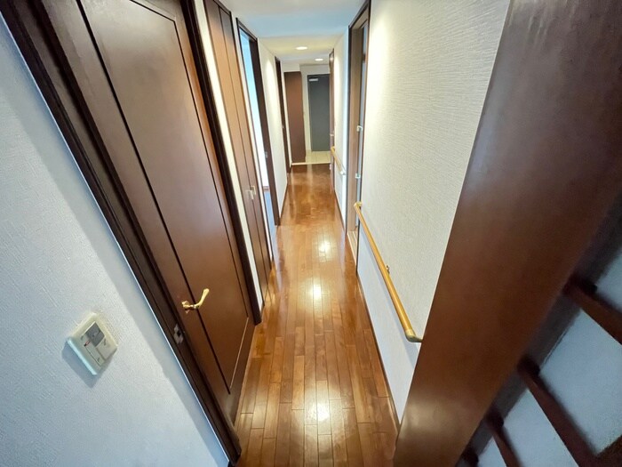 物件内観写真20　(廊下)