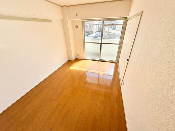 物件内観写真19　(居室)