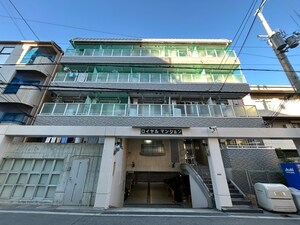 ロイヤルマンション外観写真