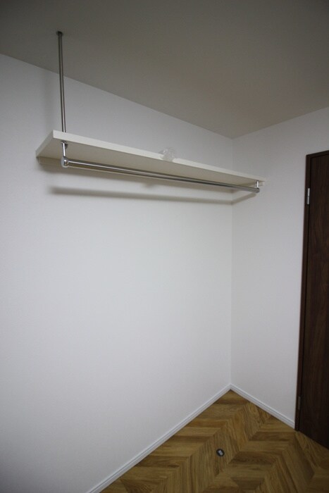 物件内観写真10　(収納)