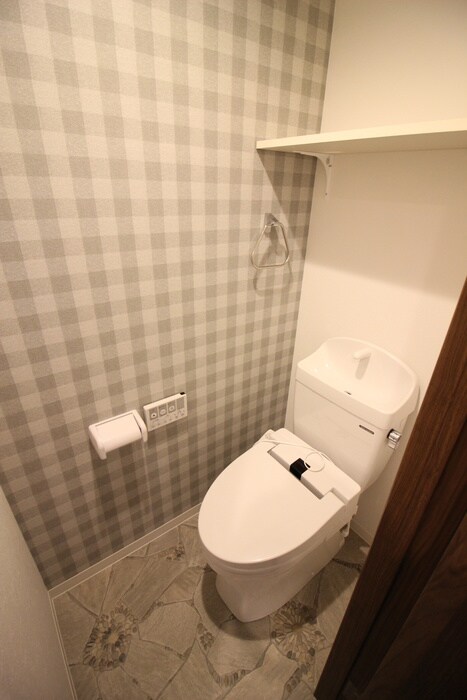 物件内観写真14　(トイレ)