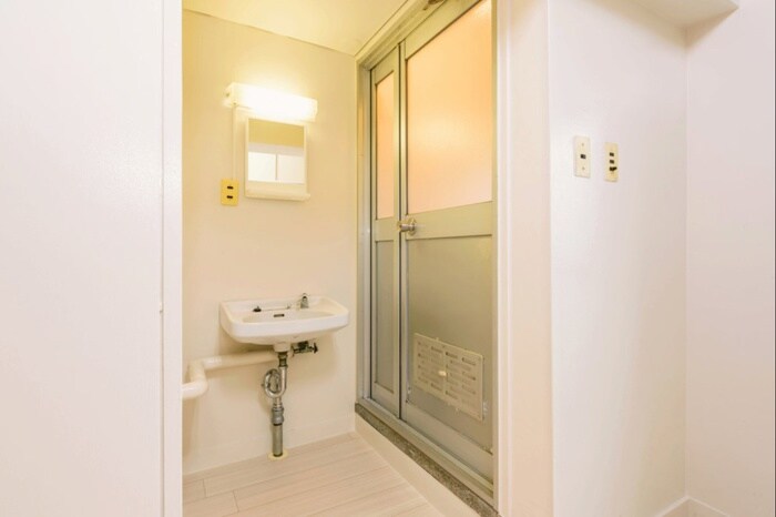 物件内観写真9　(洗面)