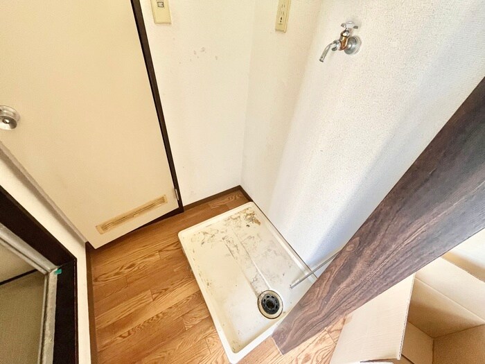 物件内観写真20　(洗濯機置場)