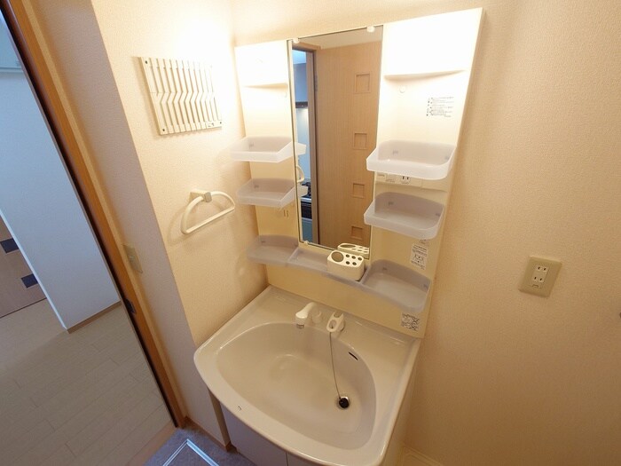 物件内観写真11　(洗面)