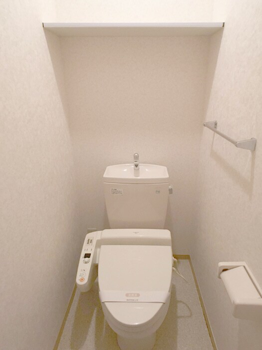 物件内観写真12　(トイレ)