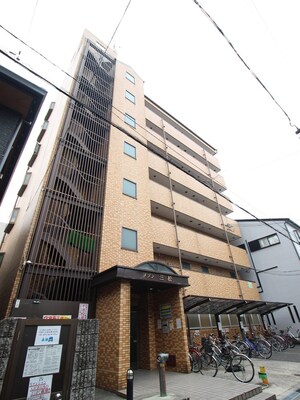 メゾン三松外観写真