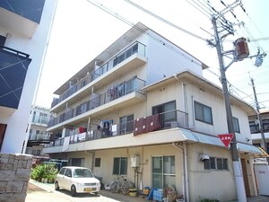 ブルースカイマンション外観写真